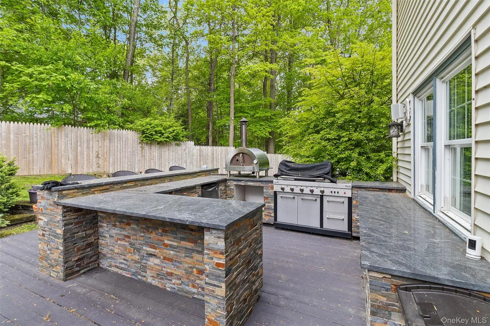 2 Watergate Drive Amawalk, NY 10501