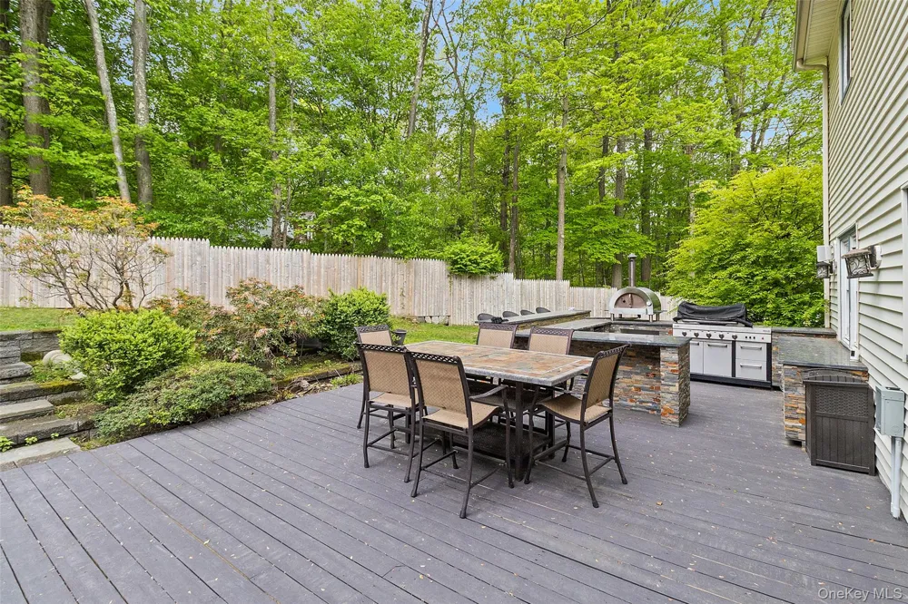 2 Watergate Drive Amawalk, NY 10501