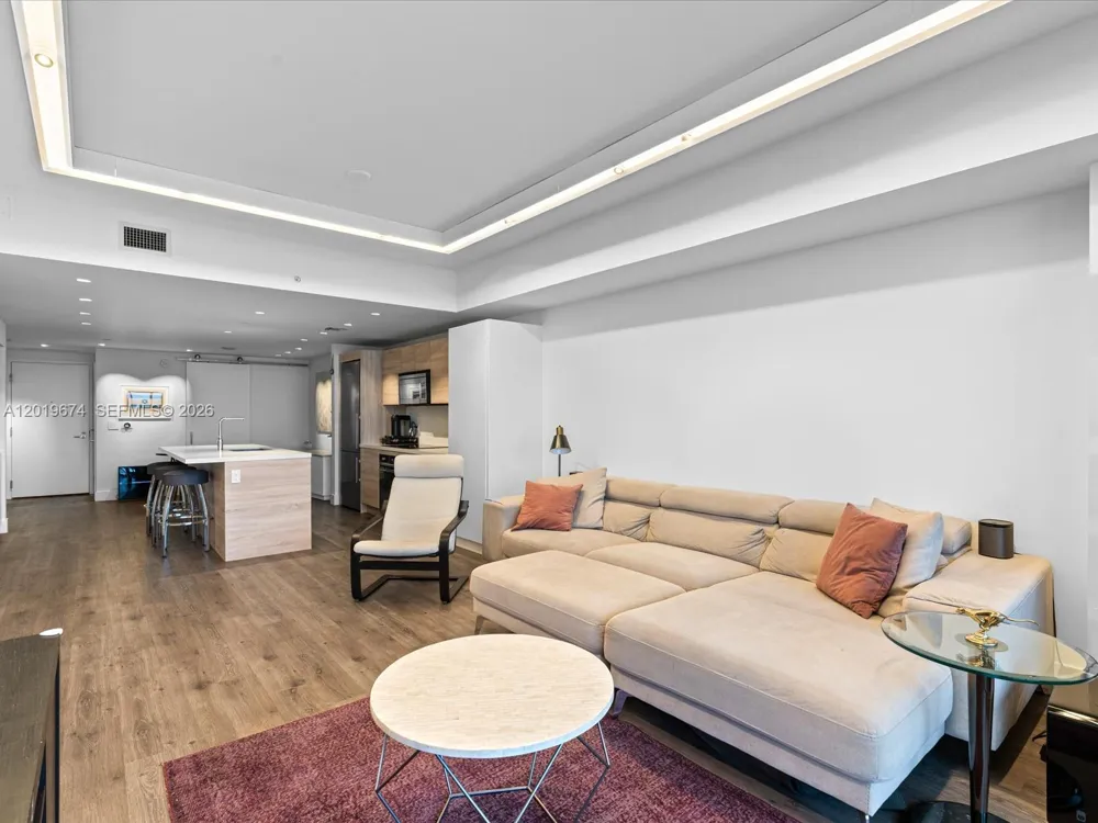 16385 Biscayne Blvd #3103 North Miami Beach, FL 33160