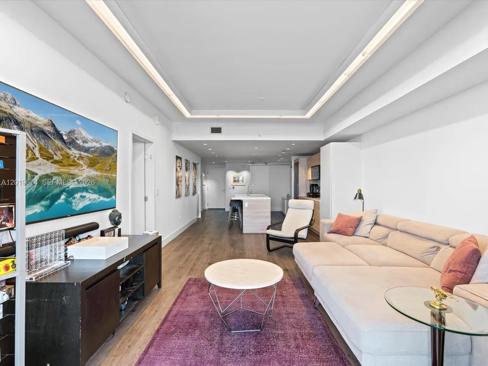 16385 Biscayne Blvd #3103 North Miami Beach, FL 33160