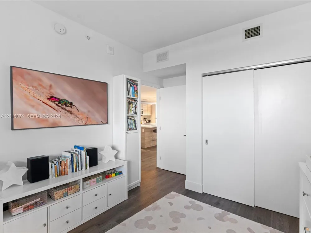 16385 Biscayne Blvd #3103 North Miami Beach, FL 33160