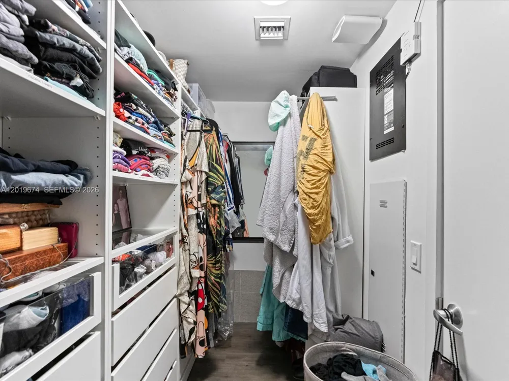 16385 Biscayne Blvd #3103 North Miami Beach, FL 33160