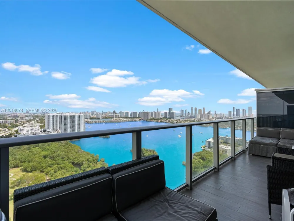 16385 Biscayne Blvd #3103 North Miami Beach, FL 33160