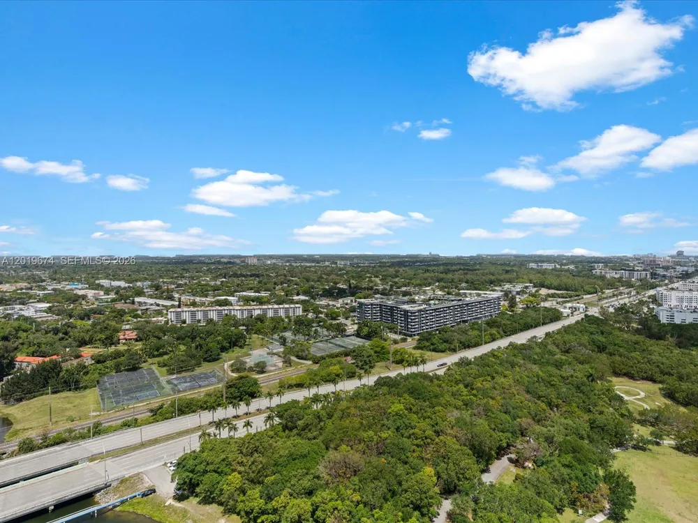 16385 Biscayne Blvd #3103 North Miami Beach, FL 33160