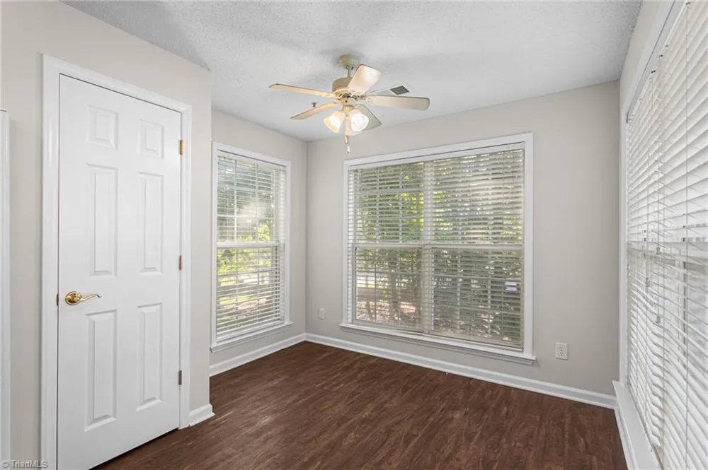 2219 Delaney Drive #214 Burlington, NC 27215