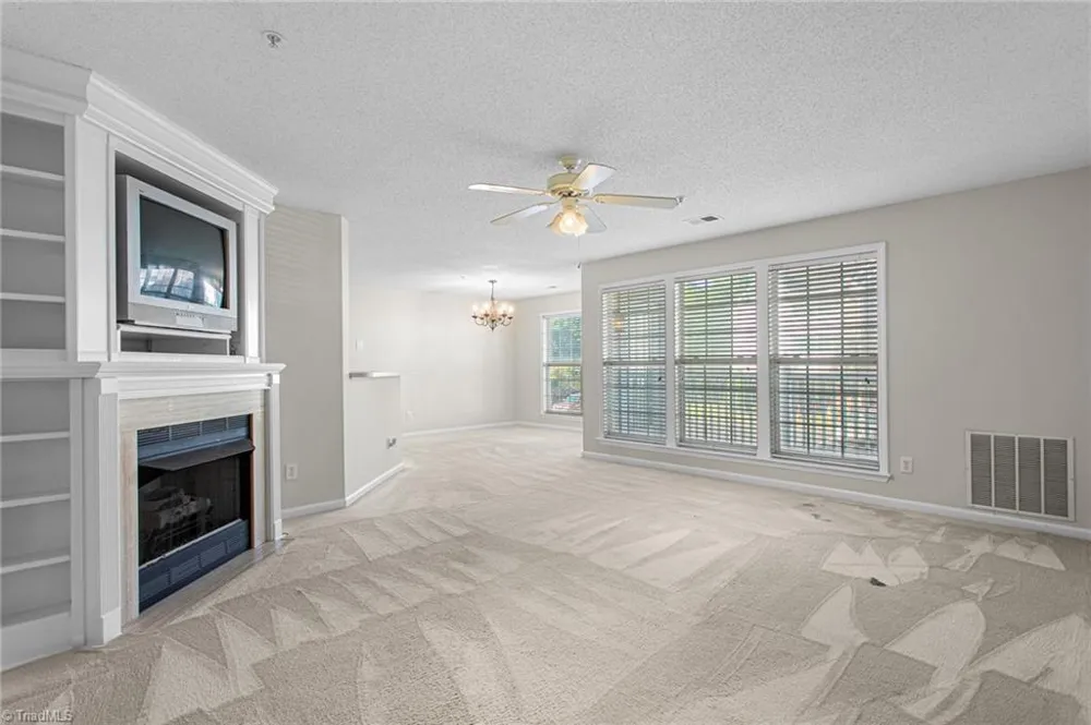 2219 Delaney Drive #214 Burlington, NC 27215