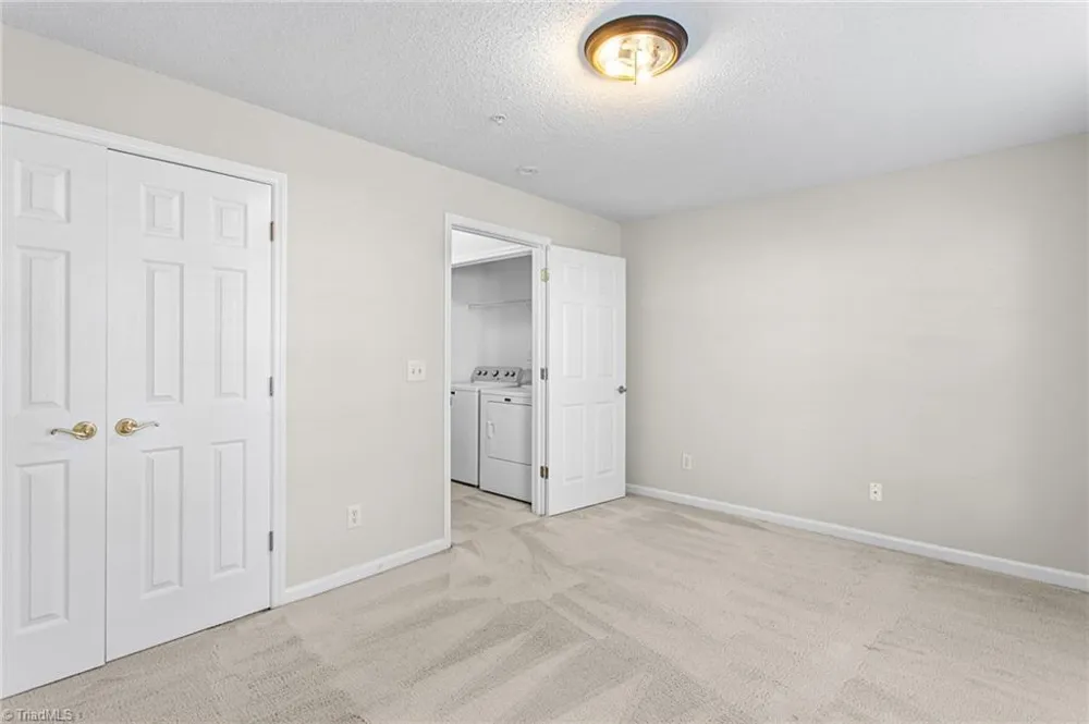 2219 Delaney Drive #214 Burlington, NC 27215
