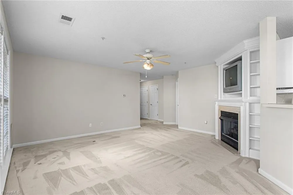 2219 Delaney Drive #214 Burlington, NC 27215