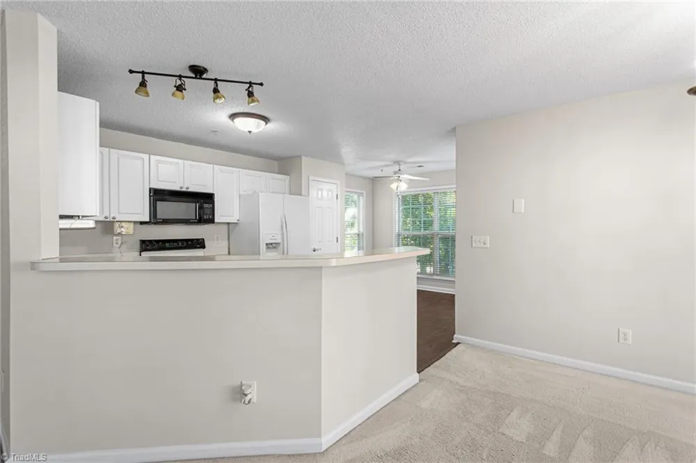 2219 Delaney Drive #214 Burlington, NC 27215