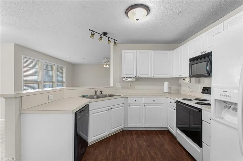2219 Delaney Drive #214 Burlington, NC 27215