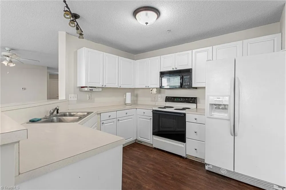 2219 Delaney Drive #214 Burlington, NC 27215