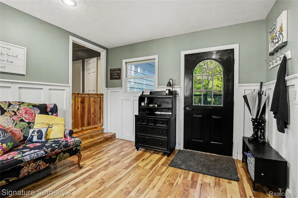 610 W Ellis Avenue Belding City, MI 48809