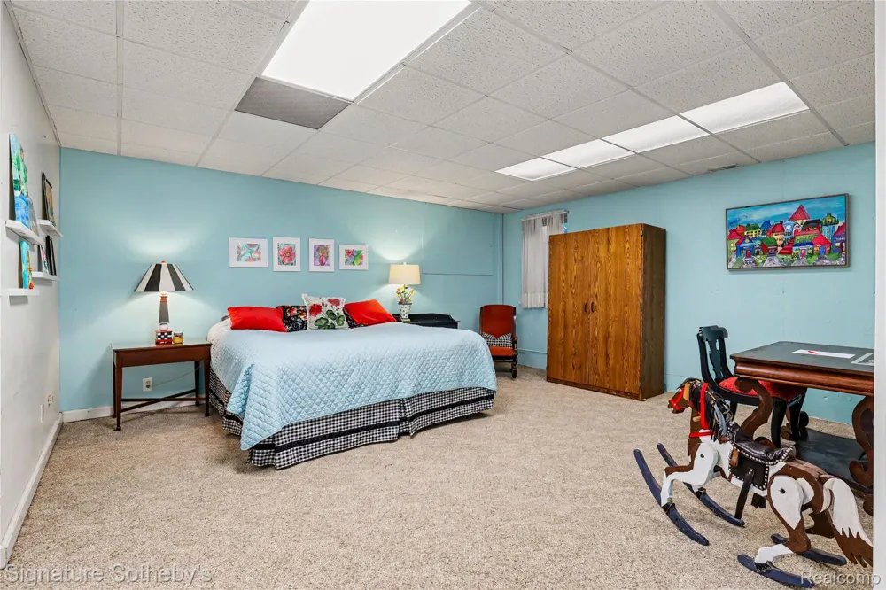 610 W Ellis Avenue Belding City, MI 48809
