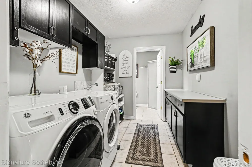 610 W Ellis Avenue Belding City, MI 48809