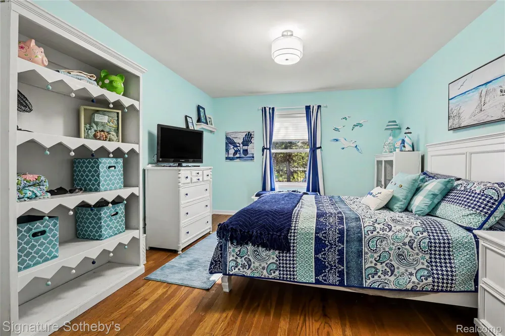 610 W Ellis Avenue Belding City, MI 48809