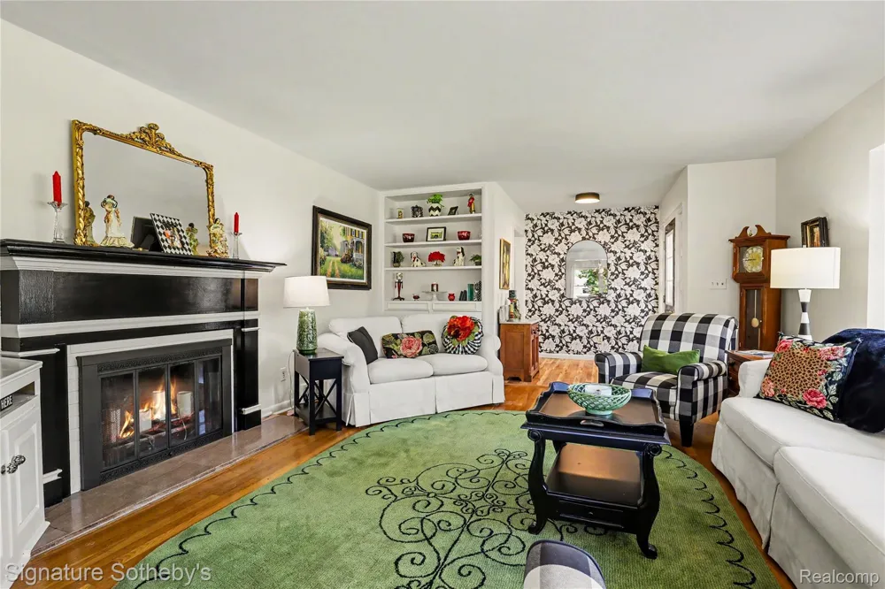 610 W Ellis Avenue Belding City, MI 48809
