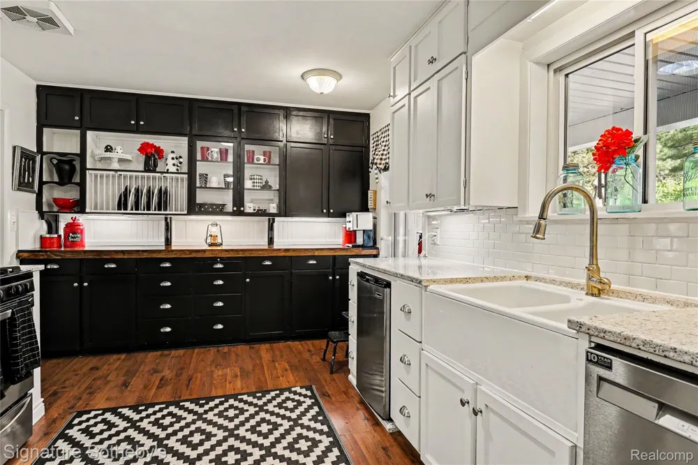 610 W Ellis Avenue Belding City, MI 48809