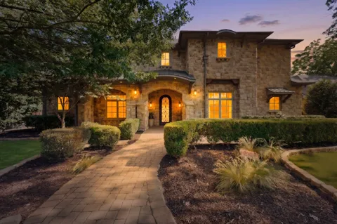 4424 Glenleigh Drive