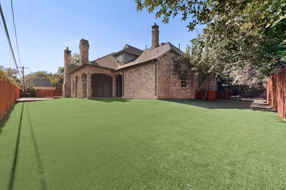 4424 Glenleigh Drive Dallas, TX 75220
