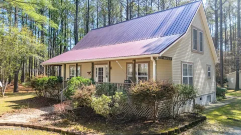 427 Bay Shores Road