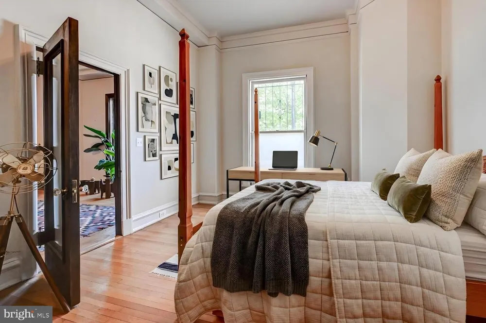 700 WASHINGTON PLACE #1B Baltimore, MD 21201