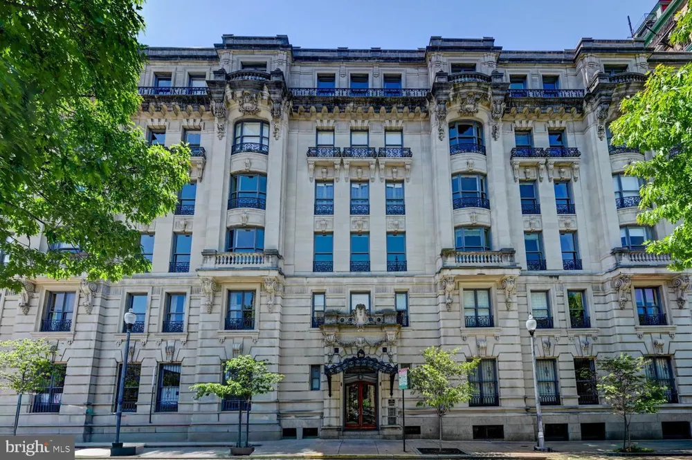 700 WASHINGTON PLACE #1B Baltimore, MD 21201