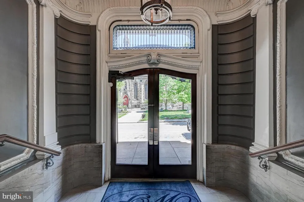 700 WASHINGTON PLACE #1B Baltimore, MD 21201