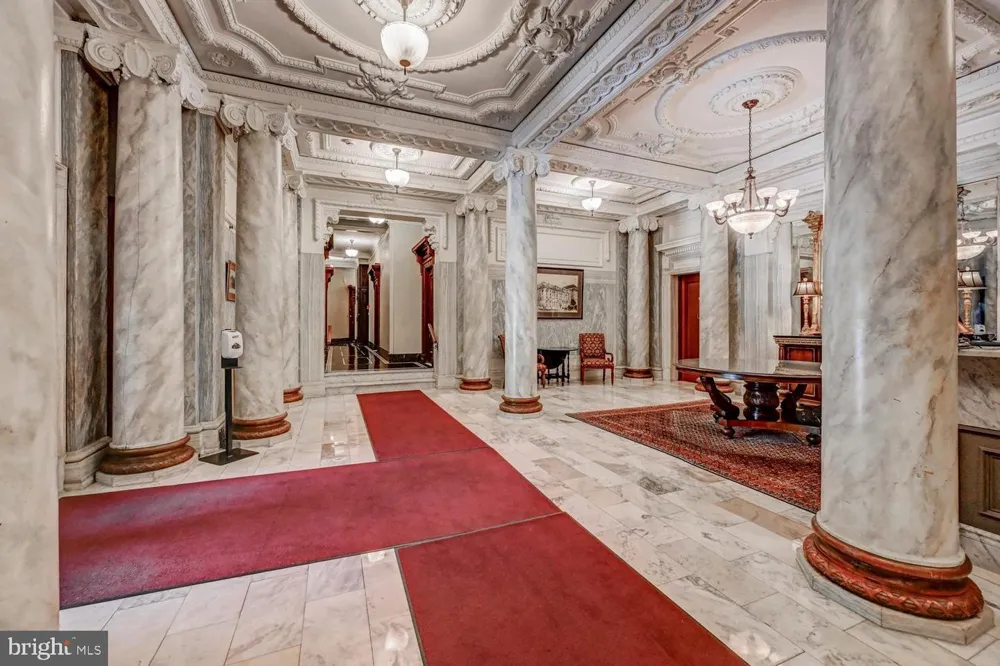700 WASHINGTON PLACE #1B Baltimore, MD 21201