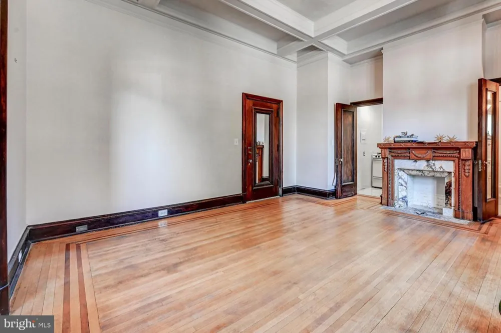 700 WASHINGTON PLACE #1B Baltimore, MD 21201