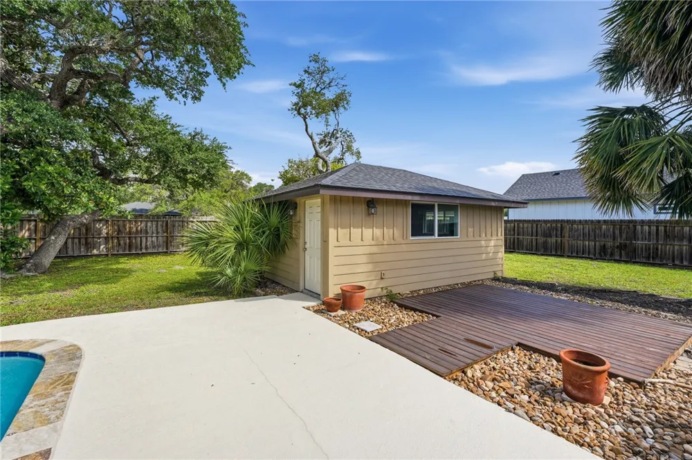 1059 S Mccampbell Street Aransas Pass, TX 78336