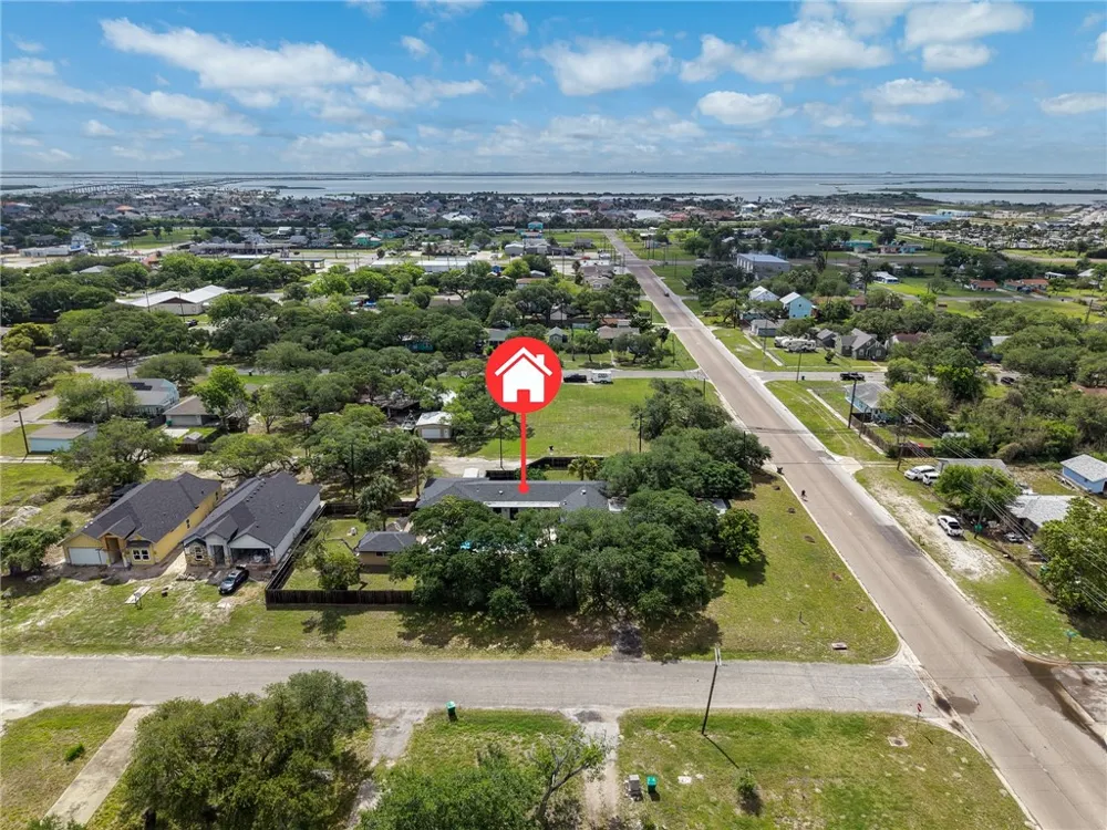1059 S Mccampbell Street Aransas Pass, TX 78336