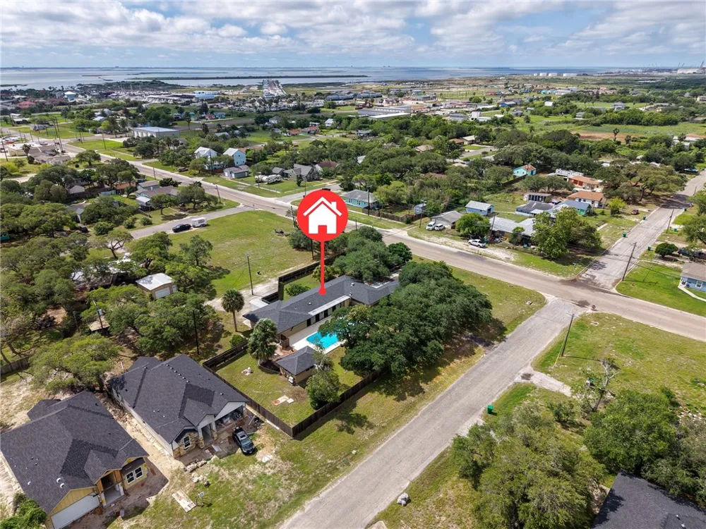 1059 S Mccampbell Street Aransas Pass, TX 78336