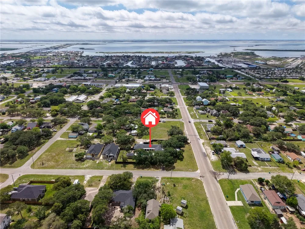 1059 S Mccampbell Street Aransas Pass, TX 78336