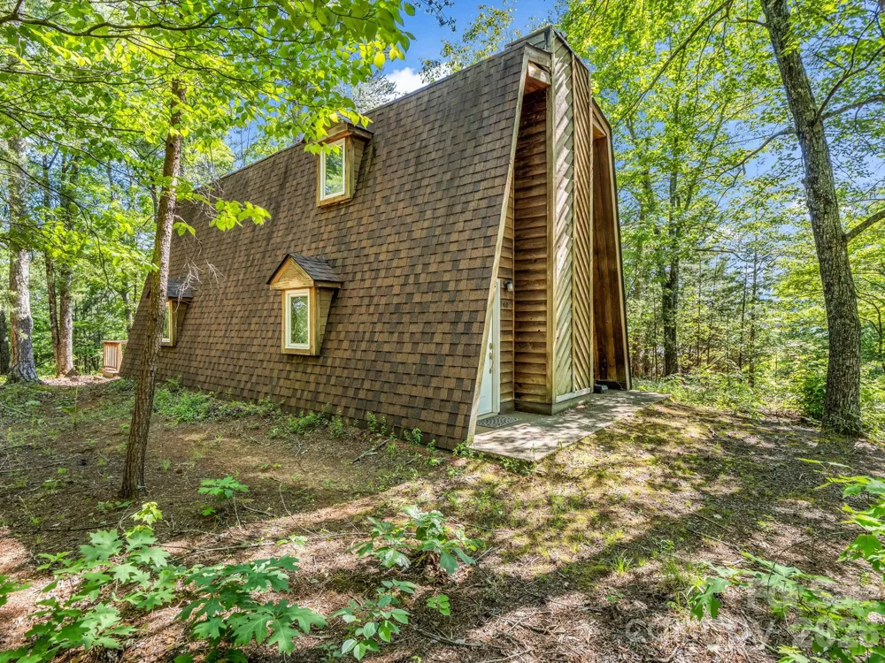 740 Justice Drive Lake Lure, NC 28746