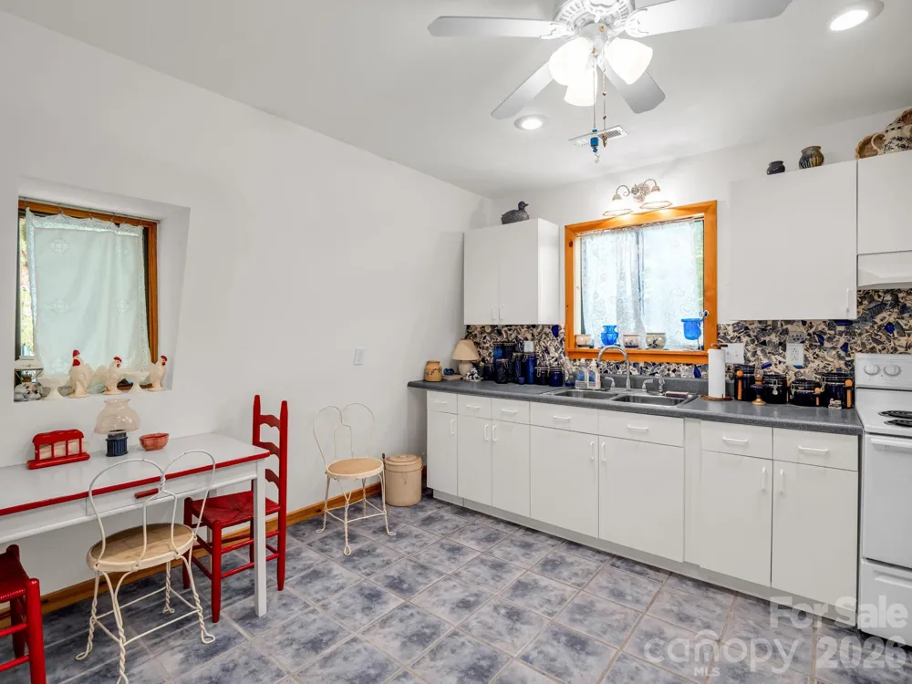 740 Justice Drive Lake Lure, NC 28746