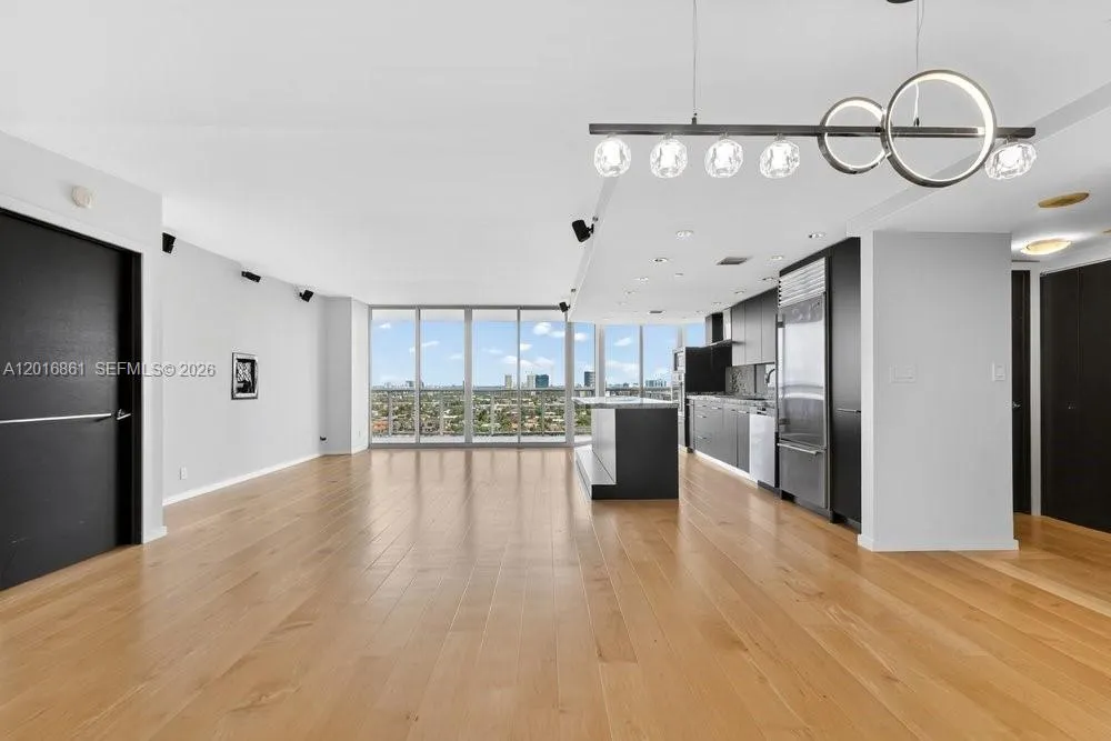 3600 Yacht Club Dr #1801 Aventura, FL 33180