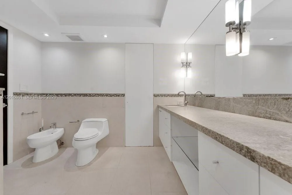 3600 Yacht Club Dr #1801 Aventura, FL 33180