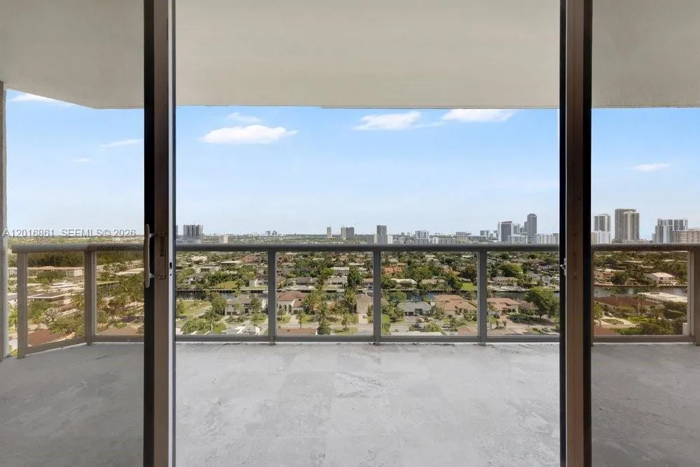 3600 Yacht Club Dr #1801 Aventura, FL 33180