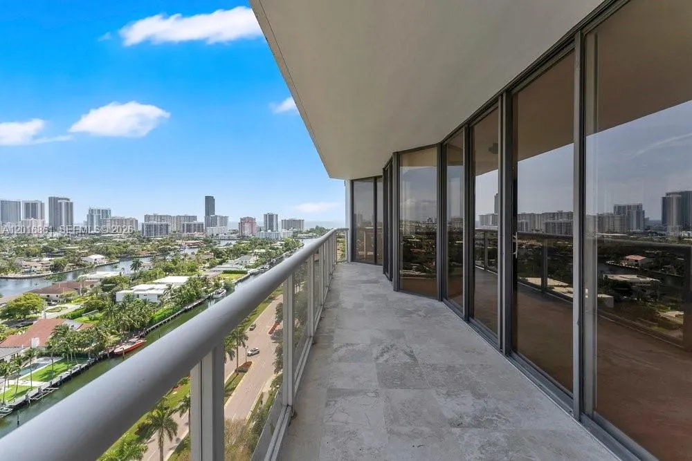 3600 Yacht Club Dr #1801 Aventura, FL 33180