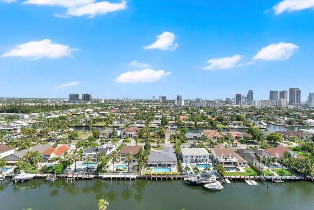 3600 Yacht Club Dr #1801 Aventura, FL 33180