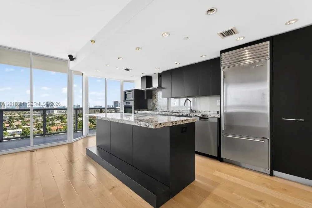 3600 Yacht Club Dr #1801 Aventura, FL 33180