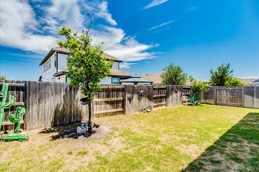 121 Camino Verde San Marcos, TX 78666