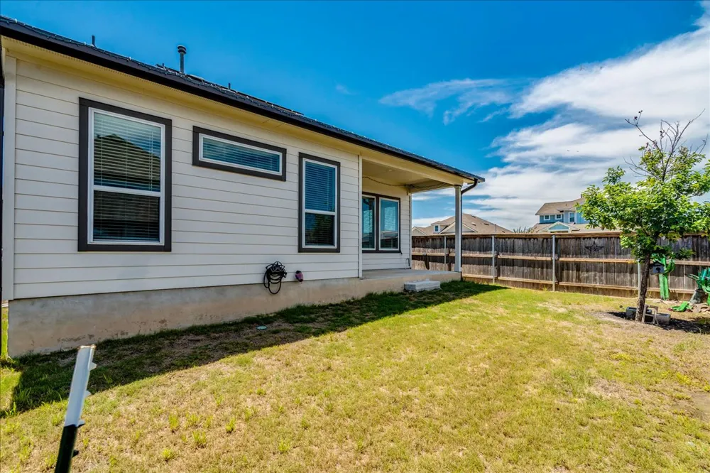 121 Camino Verde San Marcos, TX 78666