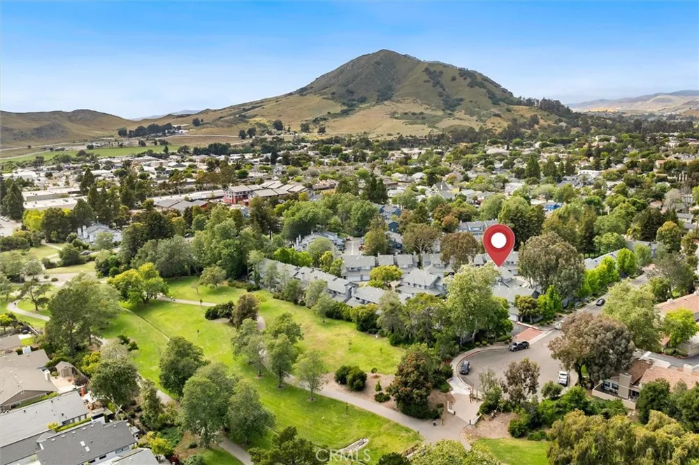 2221 King Court #40 San Luis Obispo, CA 93401
