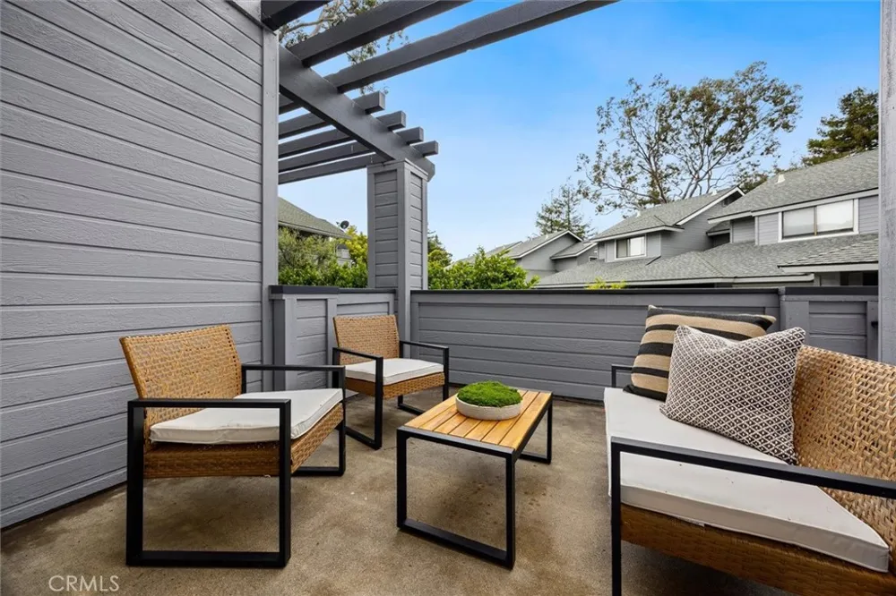 2221 King Court #40 San Luis Obispo, CA 93401