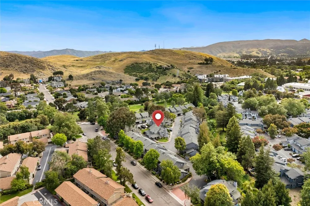 2221 King Court #40 San Luis Obispo, CA 93401