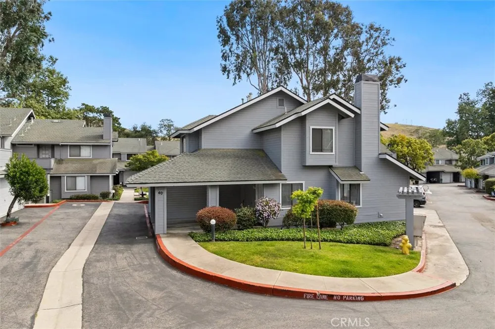 2221 King Court #40 San Luis Obispo, CA 93401