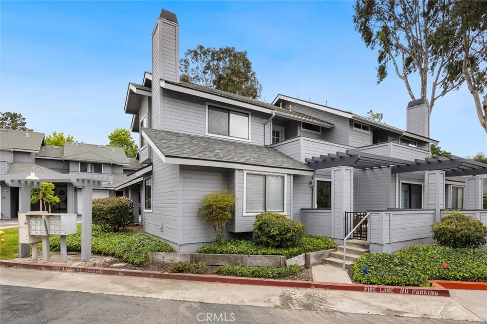 2221 King Court #40 San Luis Obispo, CA 93401