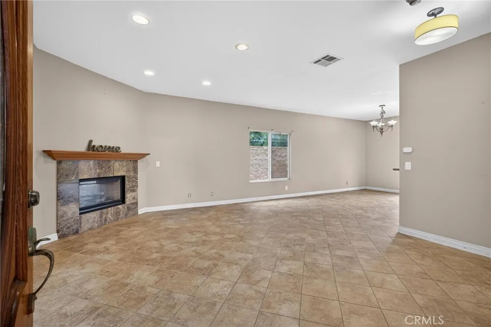 15422 Freeman Avenue Lawndale, CA 90260