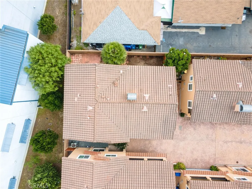 15422 Freeman Avenue Lawndale, CA 90260